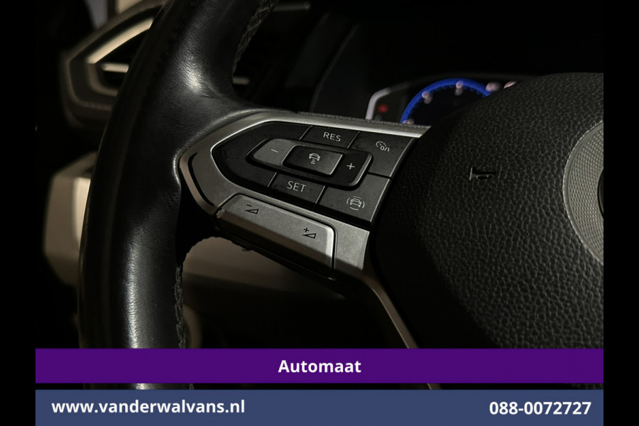 Volkswagen Transporter 2.0 TDI 200pk Automaat L2H1 Bulli inrichting Euro6 Airco | Camera | 2500kg Trekhaak | Imperiaal | Apple Carplay | LED Adaptieve Cruisecontrol, Android Auto LM Velgen, Lederen bekleding, Stoelverwarming, Parkeersensoren