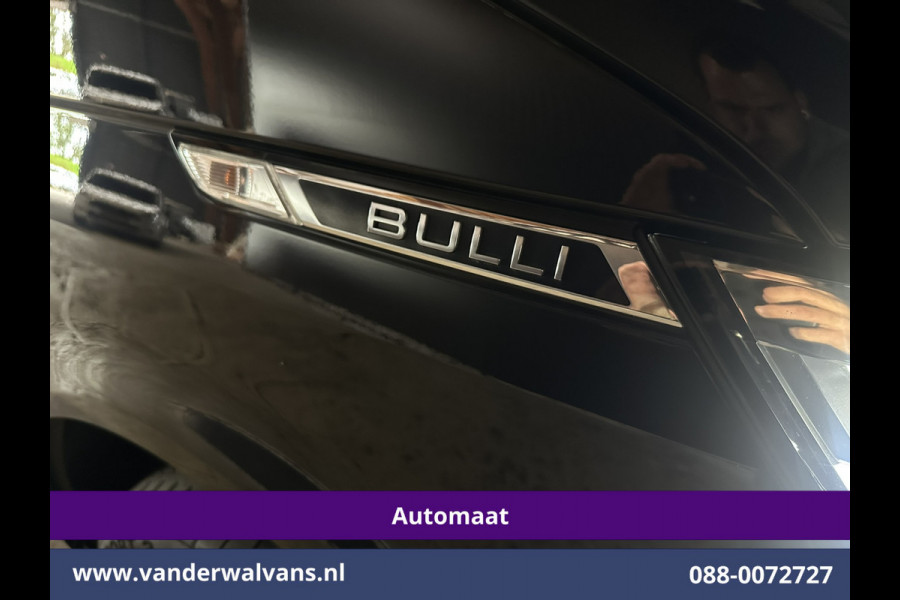 Volkswagen Transporter 2.0 TDI 200pk Automaat L2H1 Bulli inrichting Euro6 Airco | Camera | 2500kg Trekhaak | Imperiaal | Apple Carplay | LED Adaptieve Cruisecontrol, Android Auto LM Velgen, Lederen bekleding, Stoelverwarming, Parkeersensoren