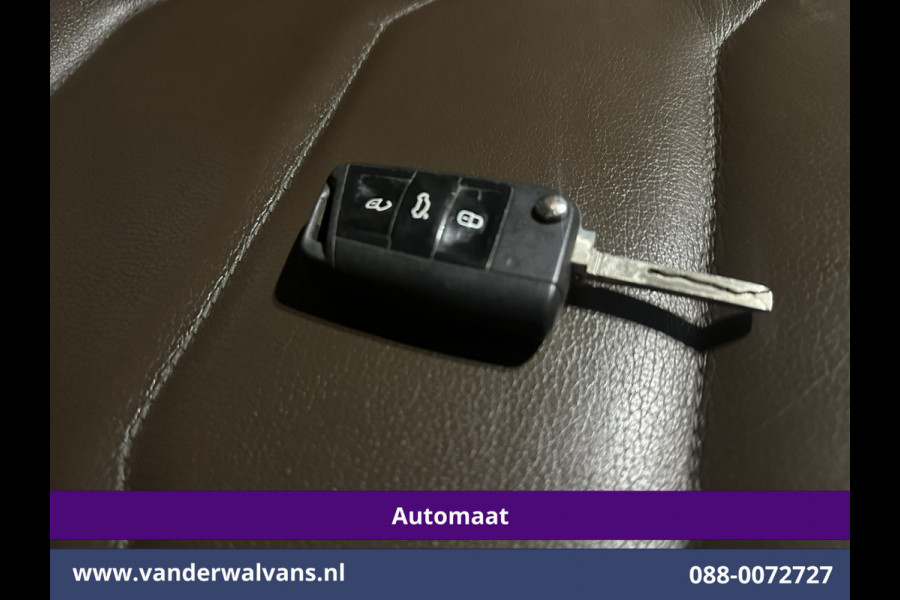 Volkswagen Transporter 2.0 TDI 200pk Automaat L2H1 Bulli inrichting Euro6 Airco | Camera | 2500kg Trekhaak | Imperiaal | Apple Carplay | LED Adaptieve Cruisecontrol, Android Auto LM Velgen, Lederen bekleding, Stoelverwarming, Parkeersensoren