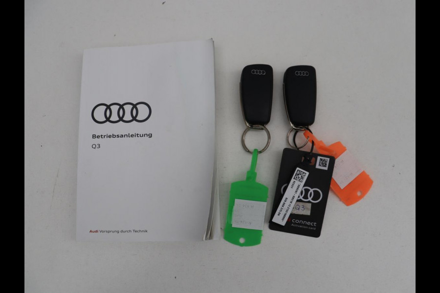 Audi Q3 35 TFSI S edition | Leder | Virtual Dashboard | Carplay | Stoelverwarming | Climate control | Cruise control | Camera | Park assist | Navigatie |