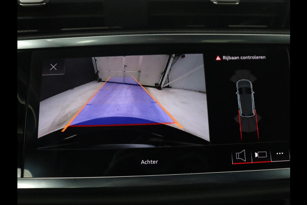 Audi Q3 35 TFSI S edition | Leder | Virtual Dashboard | Carplay | Stoelverwarming | Climate control | Cruise control | Camera | Park assist | Navigatie |