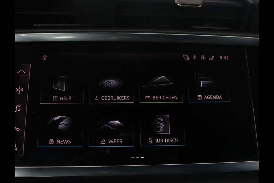 Audi Q3 35 TFSI S edition | Leder | Virtual Dashboard | Carplay | Stoelverwarming | Climate control | Cruise control | Camera | Park assist | Navigatie |