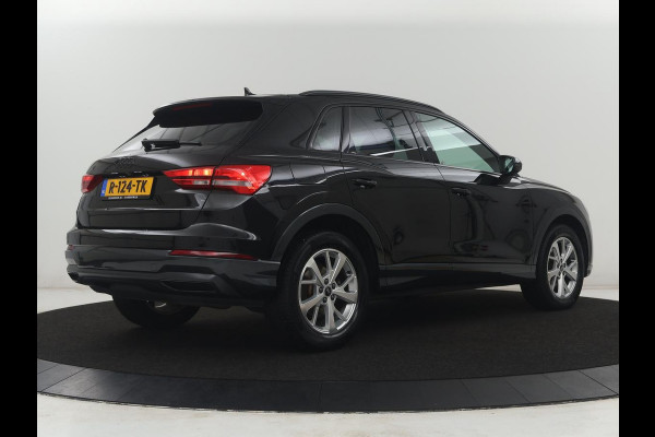 Audi Q3 35 TFSI S edition | Leder | Virtual Dashboard | Carplay | Stoelverwarming | Climate control | Cruise control | Camera | Park assist | Navigatie |