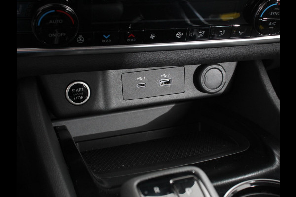 Nissan X-Trail 1.5 MHEV 163pk Automaat Acenta 7p. Navigatie Apple Carplay/Android Auto Climate Control Stoel verwarming Camera Keyless start Dab Adaptive Cruise Control