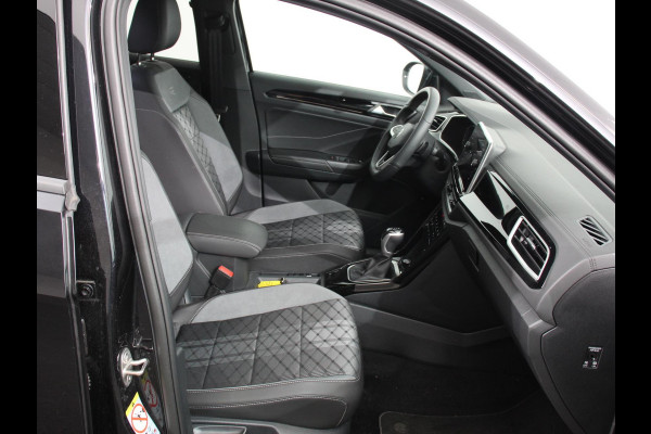 Volkswagen T-Roc 1.5 TSI 150pk Automaat R-Line Edition Navigatie Apple Carplay/Android Auto Camera Climate Control Electrisch te openen achterklep Dab Verwarmbare stoelen