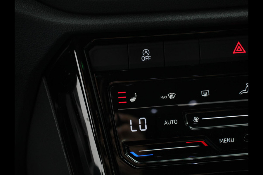 Volkswagen T-Roc 1.5 TSI 150pk Automaat R-Line Edition Navigatie Apple Carplay/Android Auto Camera Climate Control Electrisch te openen achterklep Dab Verwarmbare stoelen
