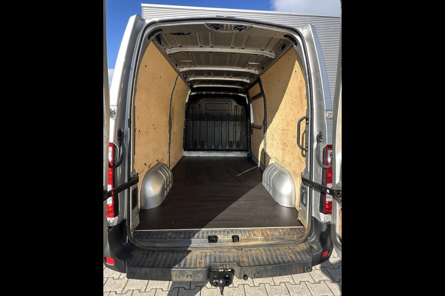 Renault Master T35 2.3 dCi 180pk trekhaak L2H2 MARGE BTW VRIJ