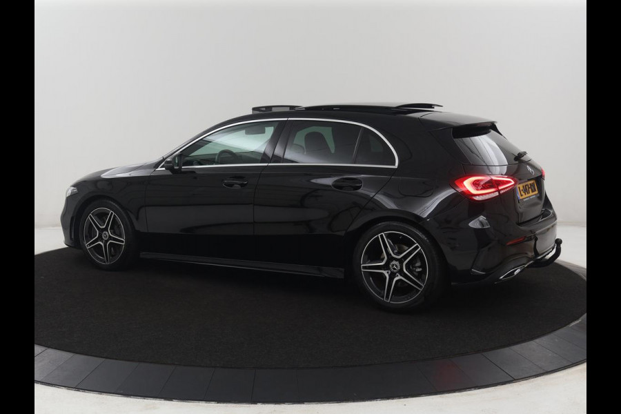 Mercedes-Benz A-Klasse 250 Premium Plus | AMG Line | Panoramadak | Trekhaak | Sfeerverlichting | Leder/alcantara | Burnmeister | Full LED | Stoelverwarming |