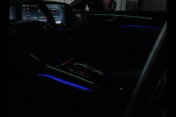 Audi A6 Avant 2.0 e-hybrid quattro S edition Competition | 367pk | Panoramadak | 5 Jr Garantie | Achterasbesturing | 360 Camera | Memory Seat | Adaptive Cruise | Ambiance Interieur | Trekhaak | Passagiers Display |