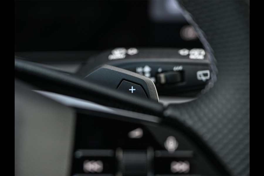 Audi A6 Avant 2.0 e-hybrid quattro S edition Competition | 367pk | Panoramadak | 5 Jr Garantie | Achterasbesturing | 360 Camera | Memory Seat | Adaptive Cruise | Ambiance Interieur | Trekhaak | Passagiers Display |