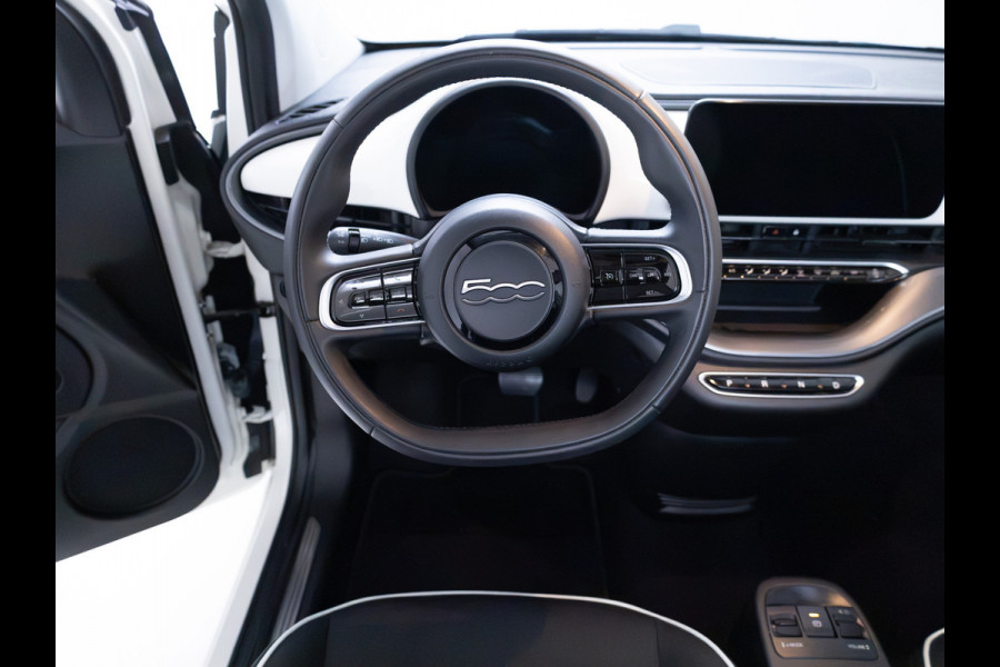 Fiat 500C Icon 42 kWh | Stoelverwarming | Camera | Cruise | PDC V+A | Apple Carplay/Android Auto | El.Kap Climate-Control, Lane-Assist, Side Assist