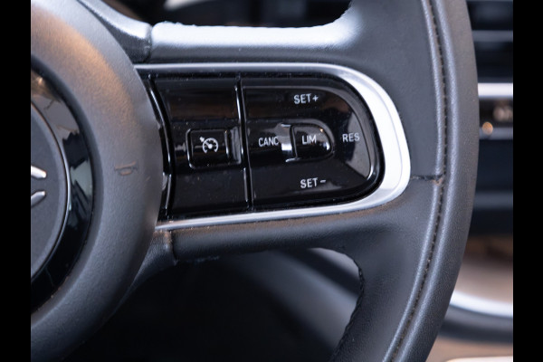 Fiat 500C Icon 42 kWh | Stoelverwarming | Camera | Cruise | PDC V+A | Apple Carplay/Android Auto | El.Kap Climate-Control, Lane-Assist, Side Assist