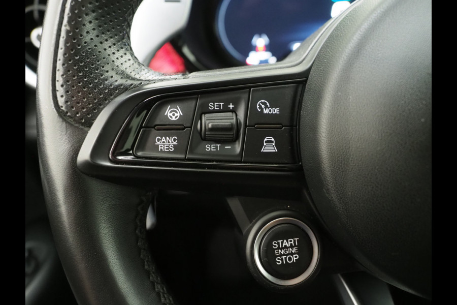 Alfa Romeo Tonale 1.5T Hybrid Edizione Speciale | Adaptive Cruise | Camera | Keyless | Sfeerlicht | Stoel/Stuurverwarming | LED