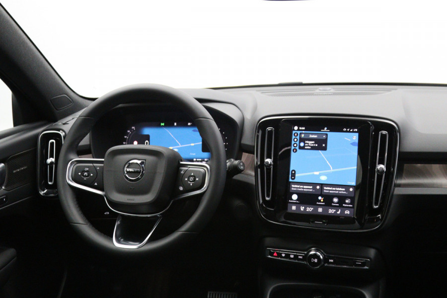 Volvo XC40 Recharge Twin Ultimate 82 kWh 408 PK, SOH 96 %, Panoramadak, Harman/Kardon, 360 Camera, 4X Stoelverwarming