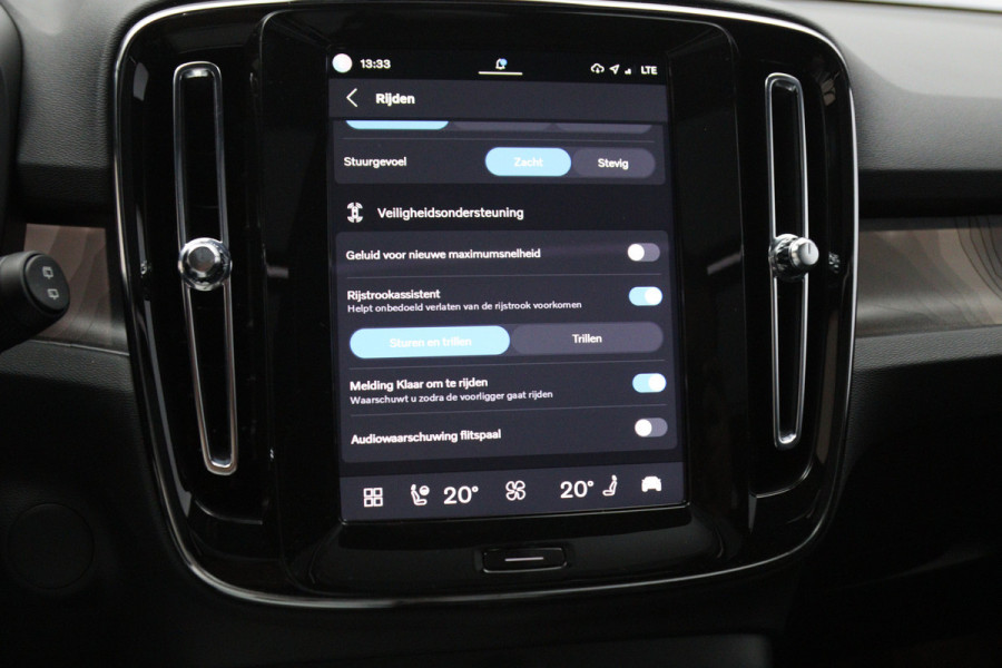 Volvo XC40 Recharge Twin Ultimate 82 kWh 408 PK, SOH 96 %, Panoramadak, Harman/Kardon, 360 Camera, 4X Stoelverwarming