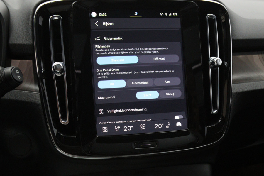Volvo XC40 Recharge Twin Ultimate 82 kWh 408 PK, SOH 96 %, Panoramadak, Harman/Kardon, 360 Camera, 4X Stoelverwarming