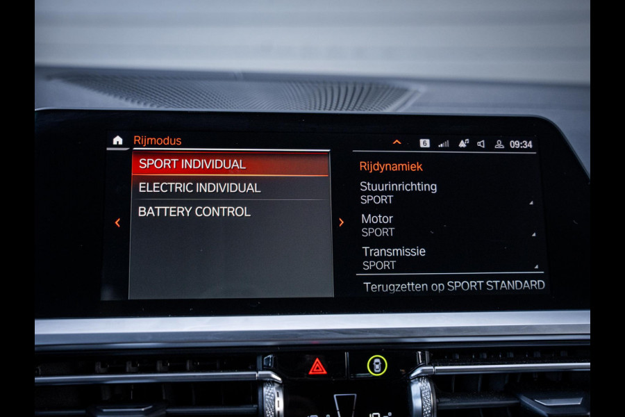 BMW 3 Serie Touring 330e M-Sport Pro l Individuel l Pano l ACC l Performance Diff.