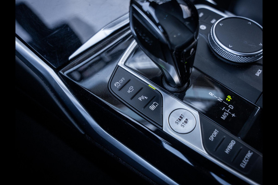 BMW 3 Serie Touring 330e M-Sport Pro l Individuel l Pano l ACC l Performance Diff.