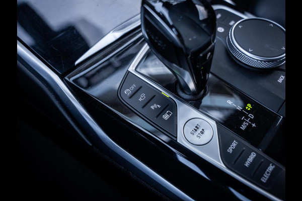 BMW 3 Serie Touring 330e M-Sport Pro l Individuel l Pano l ACC l Performance Diff.