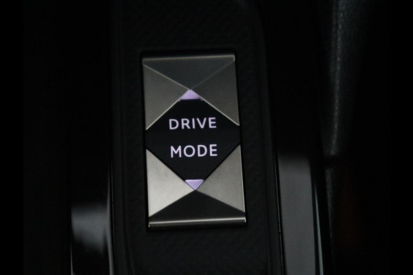 DS DS 3 Crossback E-Tense Performance Line 50 kWh | SOH 91.2% | Carplay | Dodehoek detectie | Cruise control | Climate control | Navigatie |