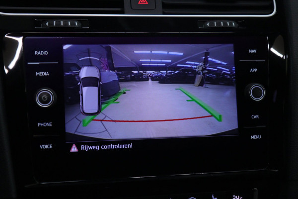 Volkswagen Golf 2.0 TSI GTI Performance PANO/CARPLAY/STOELVER/CAM/ACC/VOL