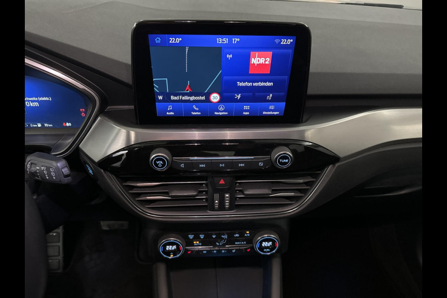 Ford Kuga 2.5 PHEV Titanium 225pk | Wegklapbare Trekhaak | Winter Pack | Navigatie | Achteruitrijcamera | 1.500kg Trekgewicht