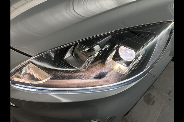 Ford Kuga 2.5 PHEV Titanium 225pk | Wegklapbare Trekhaak | Winter Pack | Navigatie | Achteruitrijcamera | 1.500kg Trekgewicht