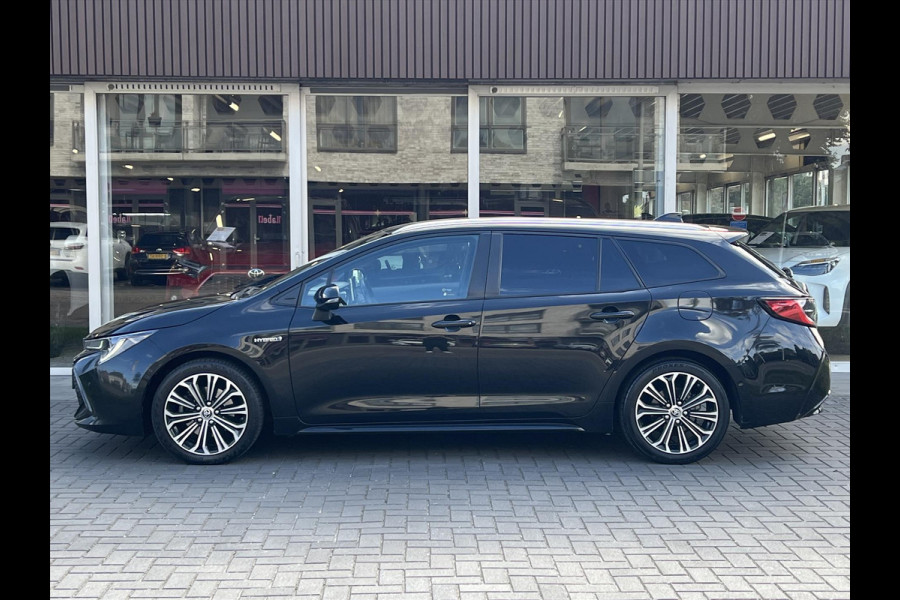Toyota Corolla Touring Sports 2.0 Hybrid Dynamic Plus | Dodehoekherkenning, Parkeersensoren, Stoel + Stuurverwarming, Keyless, 17 inch