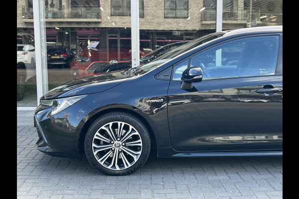 Toyota Corolla Touring Sports 2.0 Hybrid Dynamic Plus | Dodehoekherkenning, Parkeersensoren, Stoel + Stuurverwarming, Keyless, 17 inch
