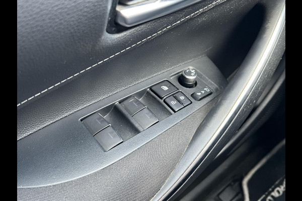 Toyota Corolla Touring Sports 2.0 Hybrid Dynamic Plus | Dodehoekherkenning, Parkeersensoren, Stoel + Stuurverwarming, Keyless, 17 inch