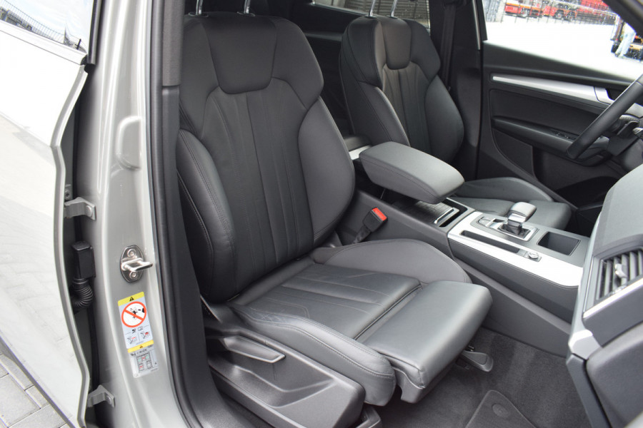 Audi Q5 50 TFSI e S-line | Luchtvering | Pano | Leer | Quantum Grijs