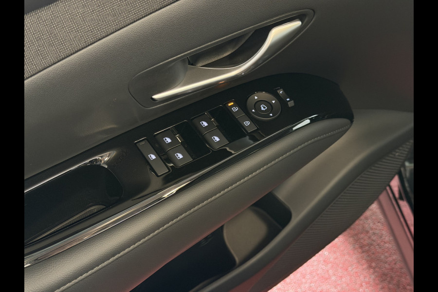 Hyundai Tucson NW AUTO 1.6 T-GDI PHEV N-LINE LEER 360.CAMERA ELEK.KLEP ELEK.STOEL/GEHEUGEN VERWARMD/KOELING SUBWFR 19"LMV ZWARTE HEMEL STUURVER PLUG IN HYBRIDE