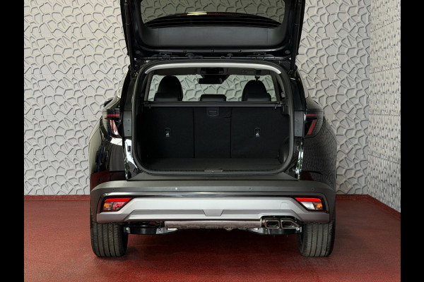Hyundai Tucson NW AUTO 1.6 T-GDI PHEV N-LINE LEER 360.CAMERA ELEK.KLEP ELEK.STOEL/GEHEUGEN VERWARMD/KOELING SUBWFR 19"LMV ZWARTE HEMEL STUURVER PLUG IN HYBRIDE