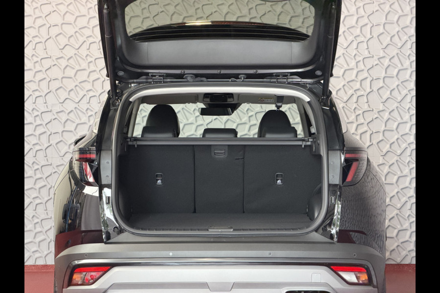 Hyundai Tucson NW AUTO 1.6 T-GDI PHEV N-LINE LEER 360.CAMERA ELEK.KLEP ELEK.STOEL/GEHEUGEN VERWARMD/KOELING SUBWFR 19"LMV ZWARTE HEMEL STUURVER PLUG IN HYBRIDE