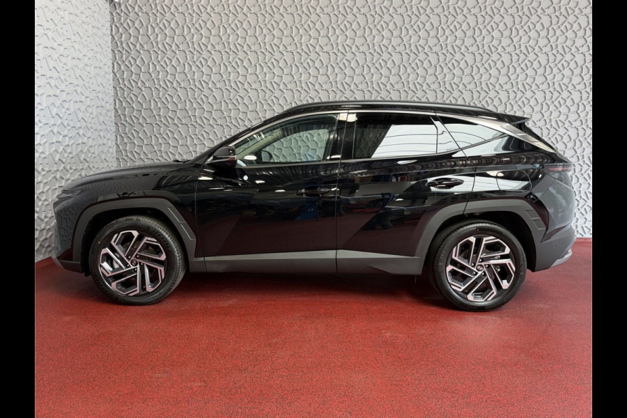 Hyundai Tucson NW AUTO 1.6 T-GDI PHEV N-LINE LEER 360.CAMERA ELEK.KLEP ELEK.STOEL/GEHEUGEN VERWARMD/KOELING SUBWFR 19"LMV ZWARTE HEMEL STUURVER PLUG IN HYBRIDE