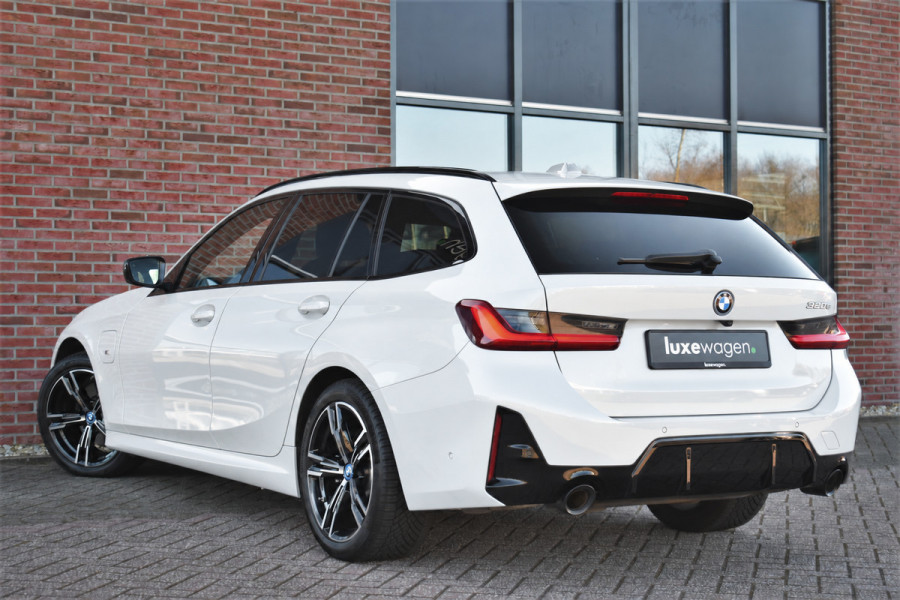 BMW 3 Serie Touring 320e M-Sport Shadowline Leder 18inch BTW-auto