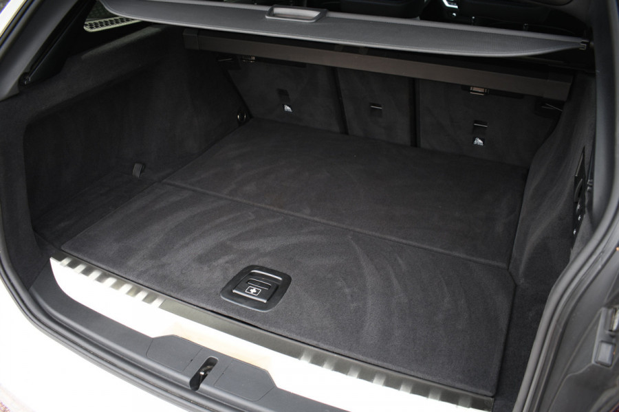 BMW 3 Serie Touring 320e M-Sport Shadowline Leder 18inch BTW-auto