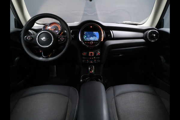 MINI 3-deurs 1.5 One Salt [APPLE CARPLAY, CRUISE CONTROL, SPORT STUUR LEDER, NAVIGATIE, AIRCO, START STOP SYSTEEM, MIDNIGHTBLACK METAAL LAK, ALARMKLASSE 3, NIEUWSTAAT]