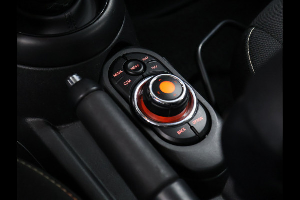MINI 3-deurs 1.5 One Salt [APPLE CARPLAY, CRUISE CONTROL, SPORT STUUR LEDER, NAVIGATIE, AIRCO, START STOP SYSTEEM, MIDNIGHTBLACK METAAL LAK, ALARMKLASSE 3, NIEUWSTAAT]
