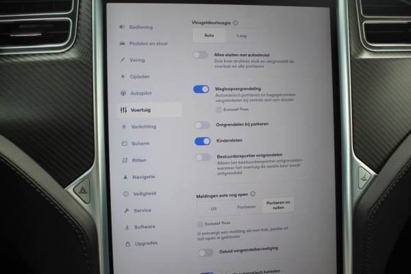 Tesla Model X 100D / 1e Eign. / Autopilot / Trekhaak / Panoramadak / 22'' / Luxe Leder / Luchtvering