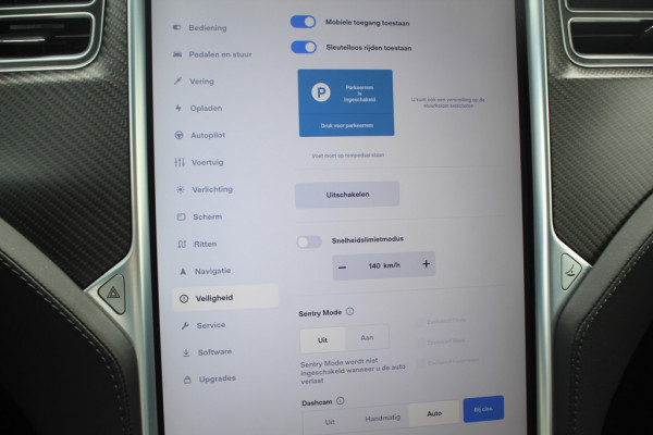 Tesla Model X 100D / 1e Eign. / Autopilot / Trekhaak / Panoramadak / 22'' / Luxe Leder / Luchtvering