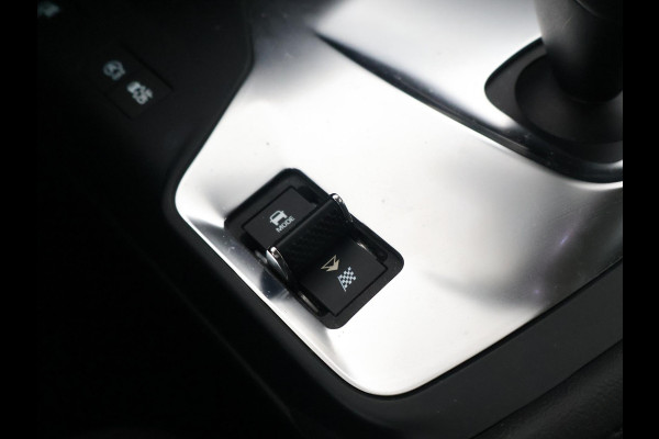 Jaguar E-Pace 2.0 P200 AWD S + CARPLAY | AFN. TREKHAAK | STANDKACHEL | LEDER | CAMERA
