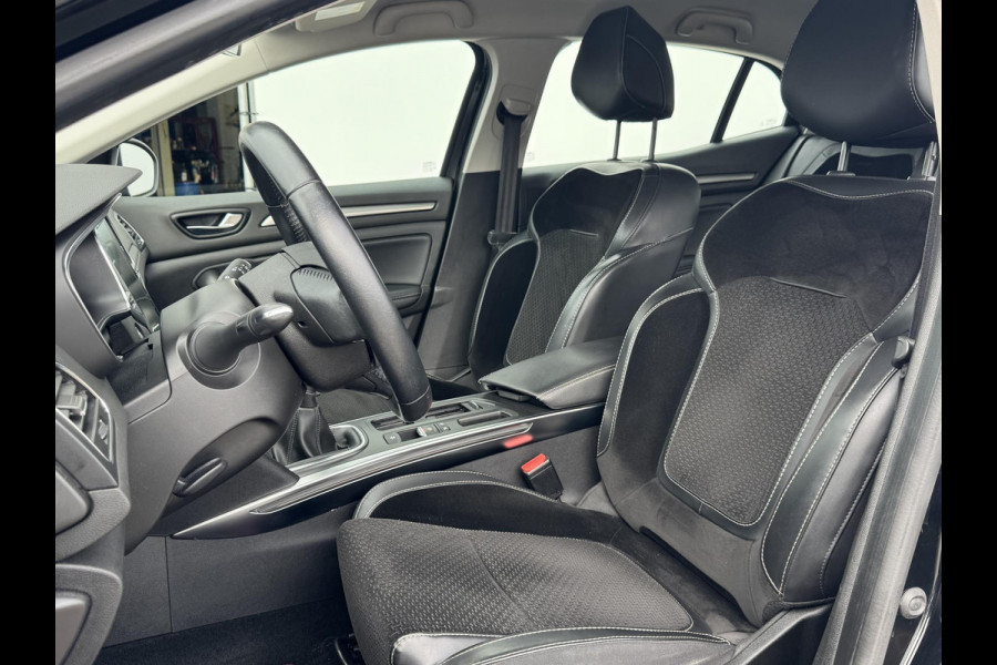 Renault Mégane 1.2 TCe 130 Intens 8,7 inch Navi | PDC | Stoelverwarming