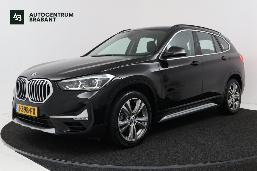 BMW X1 sDrive18i High Executive (TREKHAAK, CAMERA, STOELVERWARMING, DEALER ONDERHOUDEN)