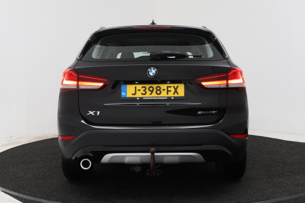 BMW X1 sDrive18i High Executive (TREKHAAK, CAMERA, STOELVERWARMING, DEALER ONDERHOUDEN)