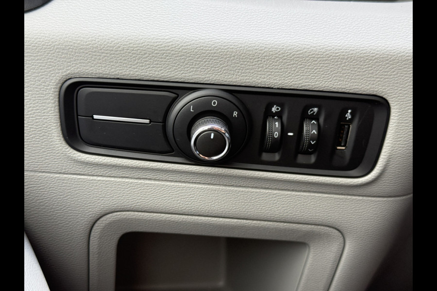 Maxus eDeliver 9 65kWh 204PK Elektrisch! 171km WLTP Elektrische Bakwagen Achterdeuren Airco ACC Carplay Camera Parkeersensoren Voor Meubelbak Koffer