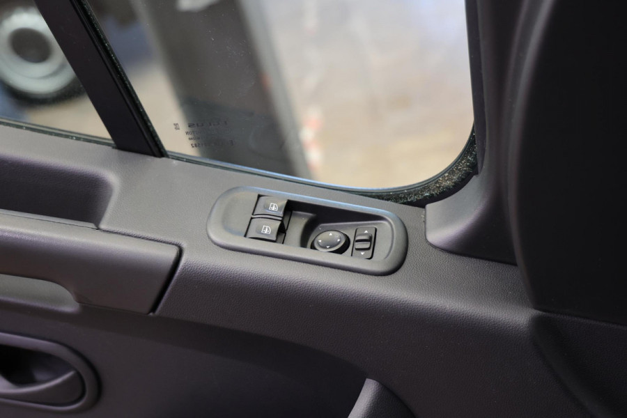 Renault Master 2.3 dCi 145 BAKWAGEN MEUBELBAK