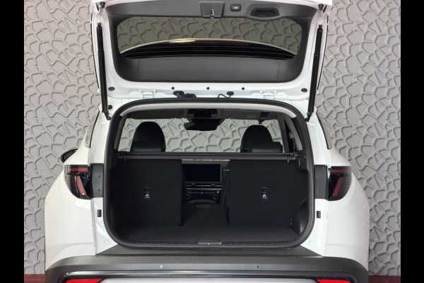 Hyundai Tucson 1.6 T-GDI PHEV N-LINE 360.CAMERA WIT ELEK.KLEP ELEK.STOEL/GEHEUGEN VERWARMD/KOELING SUBWFR 19"LMV ZWARTE HEMEL STUURVERW. PLUG IN HYBRIDE