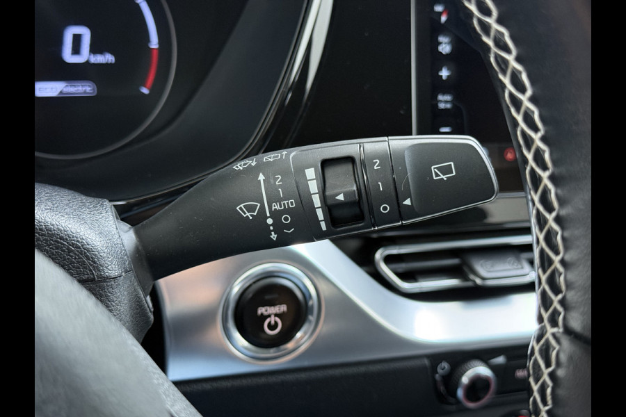 Kia e-Niro Edition 64kWh SOH 95,7% Stuur+Stoelverwarming Adap.Cruise Camera Apple Carplay Android Auto Navi Ecc Keyless-go DAB Lane Assist Isofix Regensensor Bluetooth 1e Eigenaar Origineel Nederlandse Auto