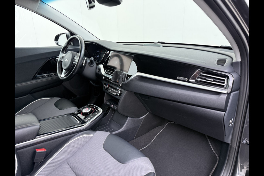 Kia e-Niro Edition 64kWh SOH 95,7% Stuur+Stoelverwarming Adap.Cruise Camera Apple Carplay Android Auto Navi Ecc Keyless-go DAB Lane Assist Isofix Regensensor Bluetooth 1e Eigenaar Origineel Nederlandse Auto